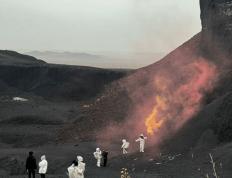 开云-赛地聚焦——欧篮联窗口期热度飙升，利物浦单刀错失，更衣室稳定，年轻球员得到机会(德国足球更衣室矛盾致失败)