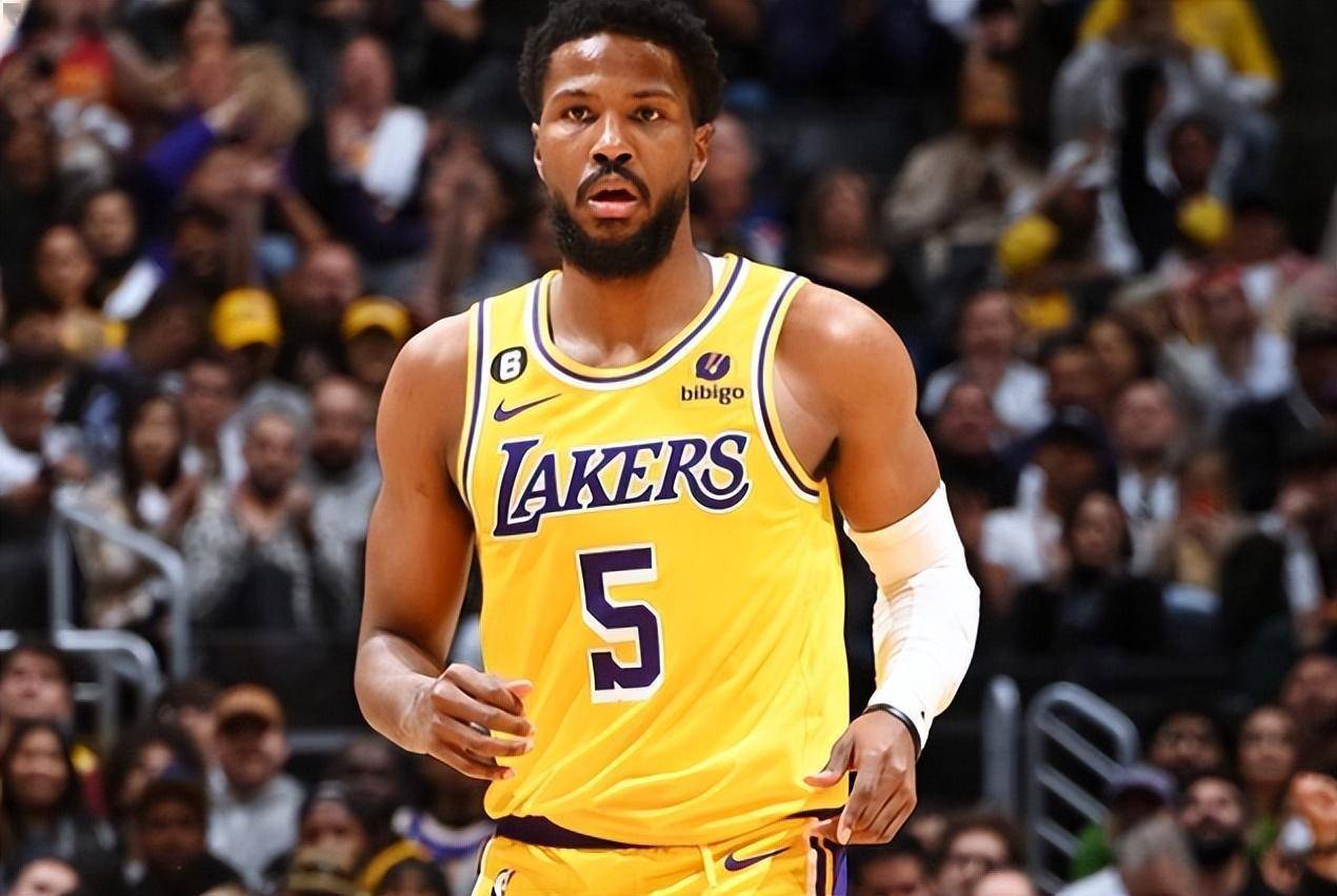 KY体育-Rookie在美国队比赛中出色防守，挺进下一轮引发热议！的简单介绍